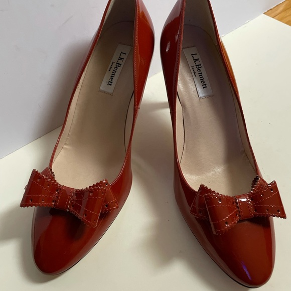 LK Bennett Patent Bow Pumps Size 37.5 - Picture 5 of 6